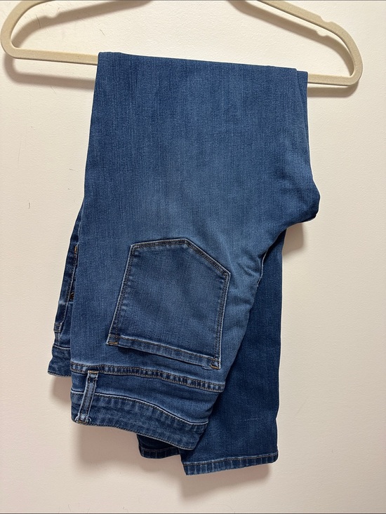 a.n.a Denim - a.n.a woman Slim Straight Jeans in Indigo Blue